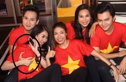 Anh Nguyen Vu so nguc Que Van gay xon xao