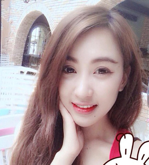 Những bức ảnh của cô Loan đăng tải trên Facebook luôn khiến nhiều người phải trầm trồ vì vẻ đẹp cực cuốn hút.