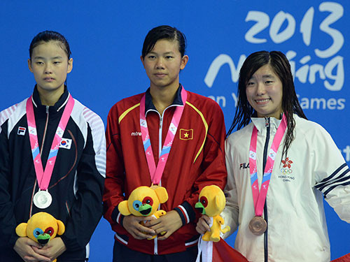 Tại giải bơi vô địch Đông Nam Á được tổ chức vào tháng 6/2012 Nguyễn Thị Ánh Viên đã dành được 5 HCV và cùng với đàn anh Hoàng Quý Phước đưa đội tuyển bơi lội Việt Nam dẫn đầu tại giải đấu này.