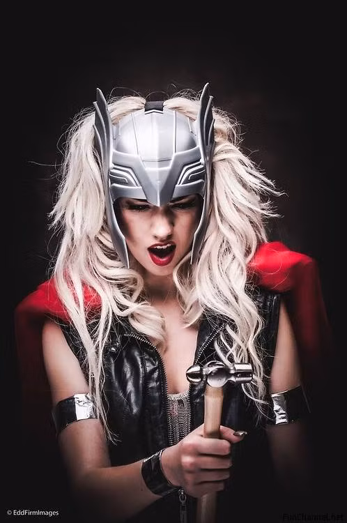 Nếu Thor là con gái.