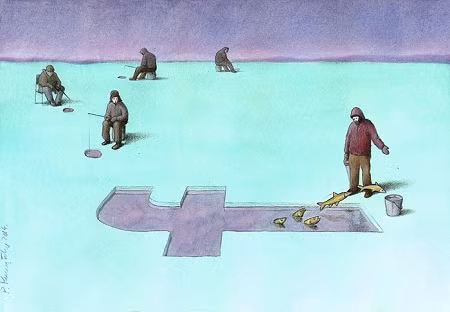 Nhìn vào bộ tranh ta không khỏi giật mình vì nhận thấy chúng ta đang dần tách biệt với thế giới bên ngoài khi giờ đây ta đang quá lệ thuộc vào đời sống ảo của Facebook.