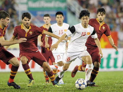 Nhãn quan chiến thuật tốt là điều mà Ban huấn luyện cũng như khán giả nhận thấy ở Công Phượng.