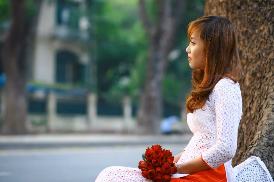 Một phút lắng đọng trên phố.