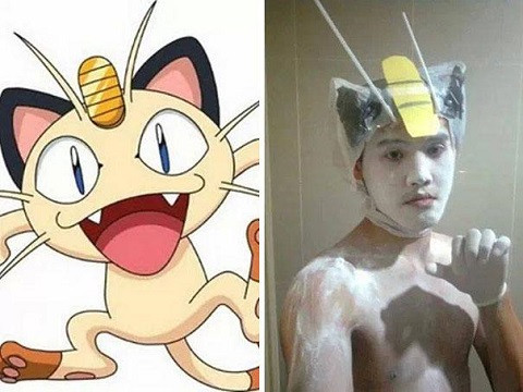 Nhân vật chú mèo quen thuộc trong Pokemon cũng được thể hiện bằng túi nilon và những đồ dùng đơn giản đến không ngờ.