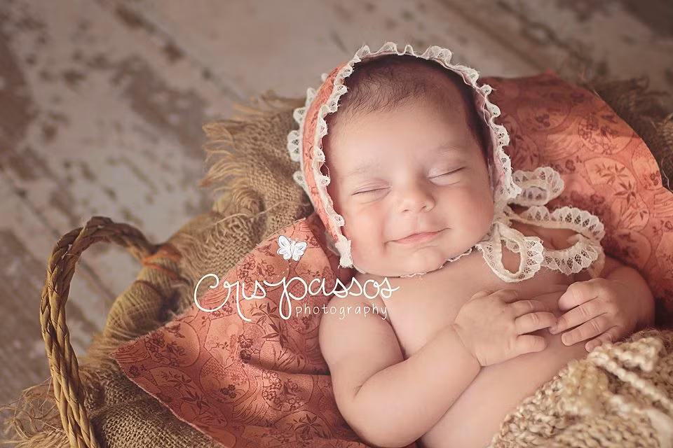 Công chúa nhỏ của mẹ mơ gì mà vui thế?