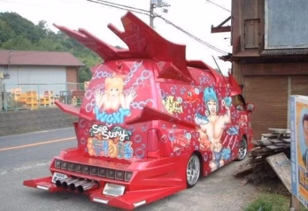 Ô tô được trang trí siêu cute...