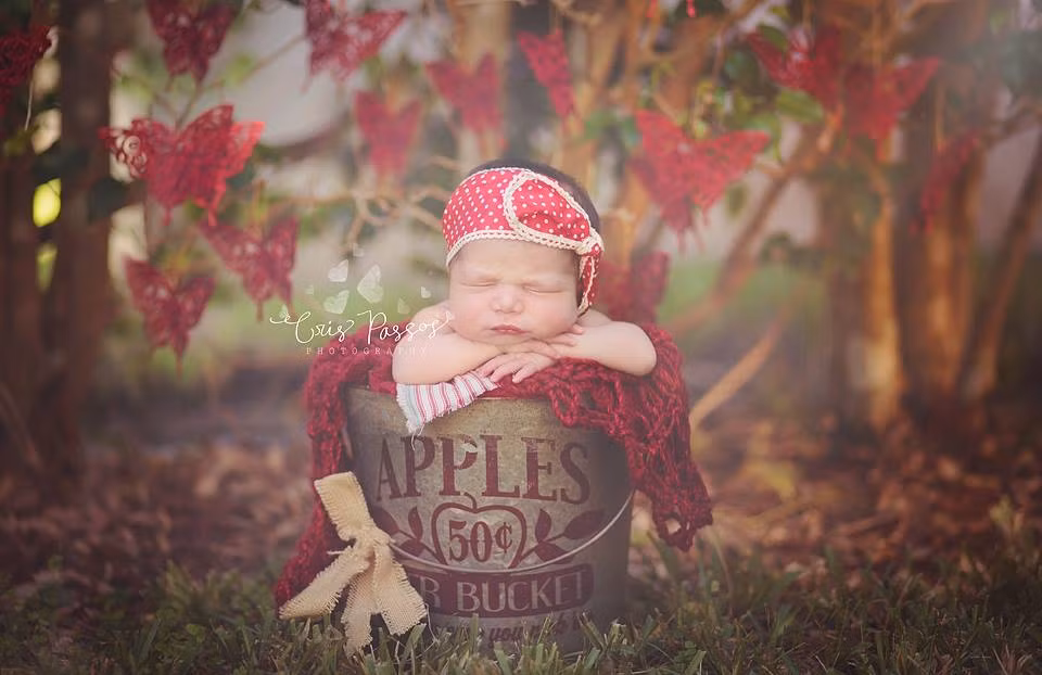 Những cánh bướm dập dờn theo giấc mơ của con gái yêu.