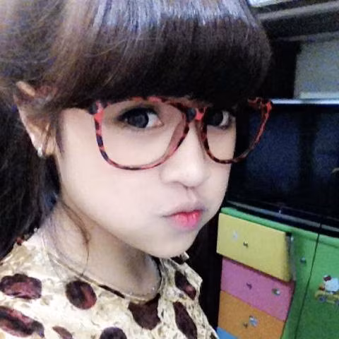 Hot girl tam su... that nhan ngay noi doi-Hinh-12