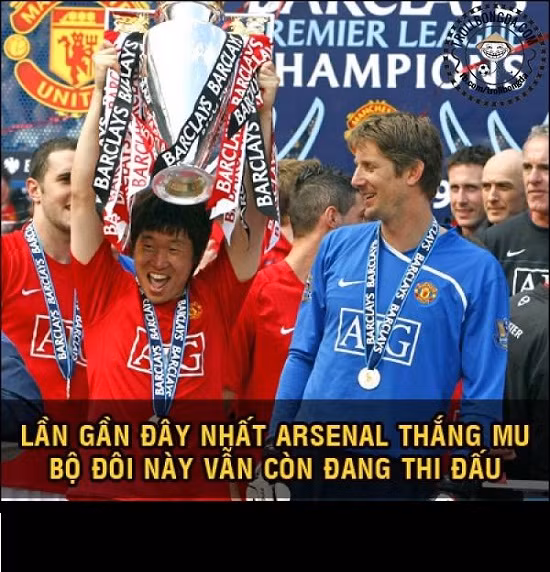 Và cũng đã từ rất lâu rồi các CĐV Arsenal mới được đắm chìm trong cảm giác ngây ngất men chiến thắng trước đại kình địch MU.