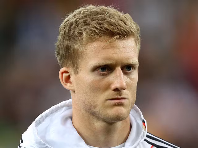 Dường như đất Đức sản sinh ra rất nhiều những "thiên thần tóc vàng" và thêm một thiên thần nữa là Andre Schurrle (Chelsea).