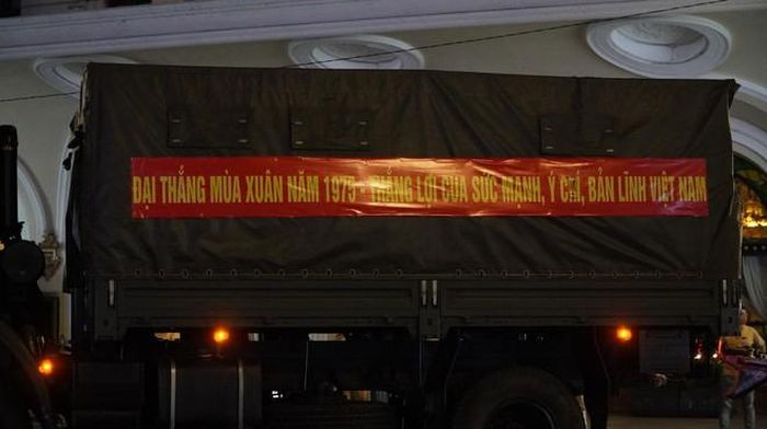 Bo doi xuyen dem trien khai tran dia phao le cho ngay 30/4-Hinh-5