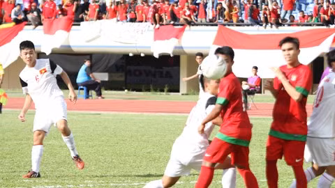 Xuân Trường sinh ra tại Tuyên Quang và gia nhập Arsenal JMG năm 11 tuổi. Niềm đam mê bóng đá là động lực thúc đẩy cậu bé Xuân Trường chấp nhận cuộc sống xa gia đình.