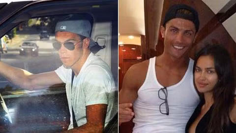 Phong cách đội mũ lưỡi trai ngược giống hệt nhau hai chàng cầu thủ là các fan phát cuồng.