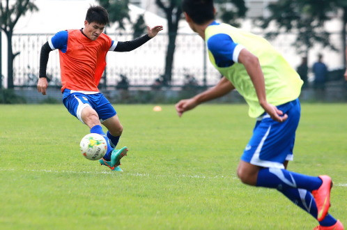 Sinh nhật Công Vinh thường rơi vào đợt tập trung của ĐTQG tham dự các giải đấu như Sea Game hay AFF Cup nên đã từ rất lâu, anh không còn quan tâm đến sinh nhật của mình. Ảnh: Tin247.