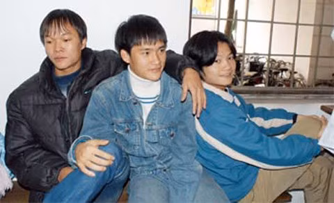 Bộ ba của Sông Lam Nghệ An ngày ấy. Ảnh: Bongdaplus.