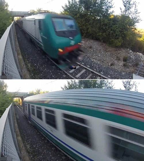 Đoàn tàu lao qua cơ thể cậu bé.