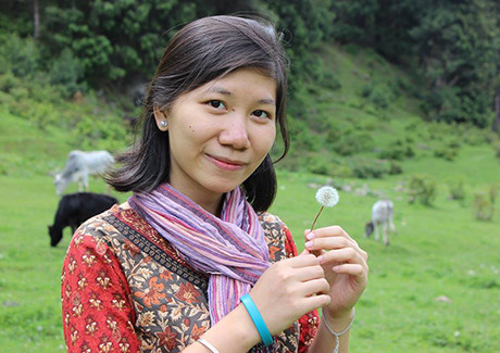 Tham gia nhiều hoạt động tình nguyện, Phạm Hoàng Lan Anh đã khiến nhiều người nể phục với suất học bổng du học của trường ĐH Brown (Mỹ) trị giá xấp xỉ 66.000 USD/năm.