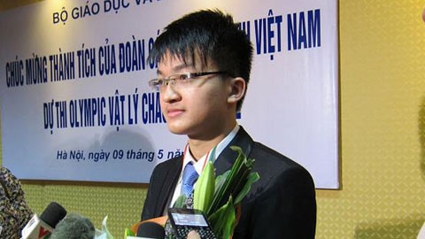 Lê Huy Quang (sinh viên lớp Cử nhân tài năng ĐH Khoa học Tự nhiên), đã nhận được suất học bổng là 60.000 USD/năm (240.000 USD trong 4 năm học) của Học viện Công nghệ Massachusetts...