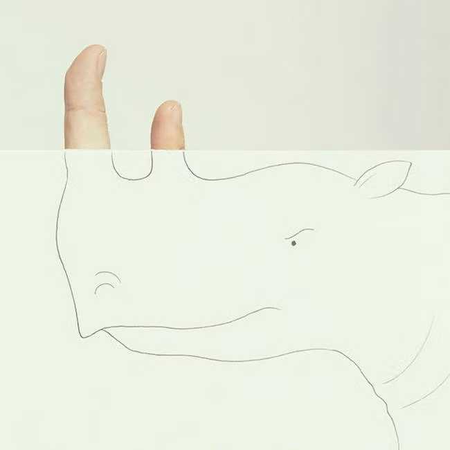 Gần đây, Javier Perez cho ra đời những tác phẩm tưởng như đơn giản nhưng lại đòi hỏi sự sáng tạo. Những tác phẩm mà sử dụng chính ngón tay của mình làm điểm nhấn. Sự đơn giản tối thiểu nhưng cũng đầy ngạc nhiên khiến cư dân mạng tỏ ra vô cùng thích thú.