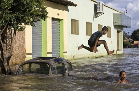 Thỏa sức trẻ thơ.