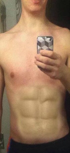 Ô! 6 múi! Quả là rõ ràng, rõ ràng không phải của anh ấy!