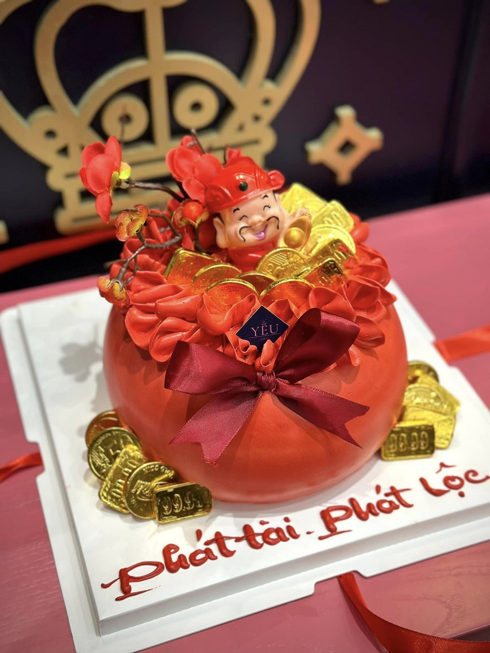 Banh hinh thoi vang an theo ngay via than Tai hut khach-Hinh-2