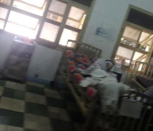 Nghi can Nam thời điểm cấp cứu tại BV 175 trong sự canh giữ nghiêm ngặt của lực lượng công an.