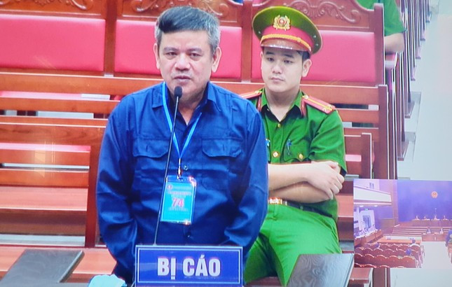 16-17 nam tu cho 2 bi cao cam dau vu buon lau gan 200 trieu lit xang-Hinh-4