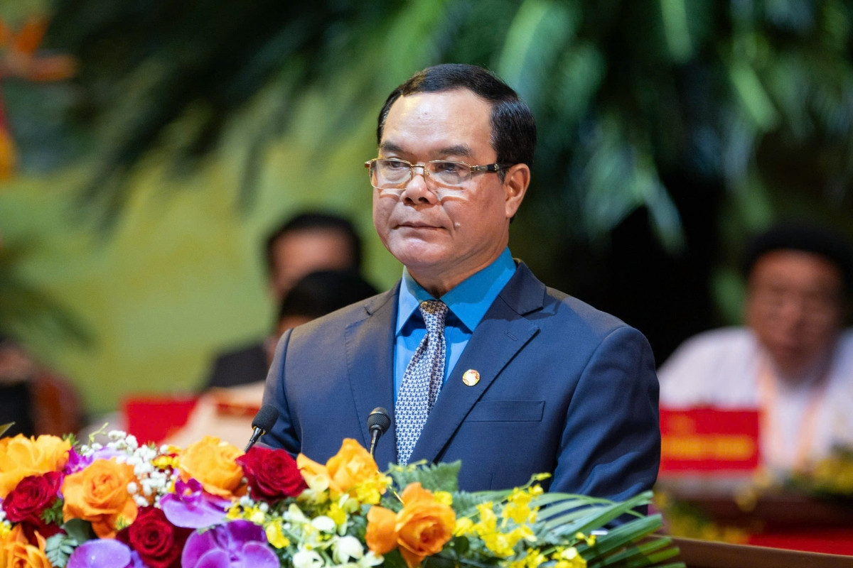 Ông Đỗ Văn Chiến tiếp tục giữ chức Chủ tịch MTTQ Việt Nam khóa X - Hình 4 Ong Do Van Chien tiep tuc giu chuc Chu tich MTTQ Viet Nam khoa X-Hinh-4