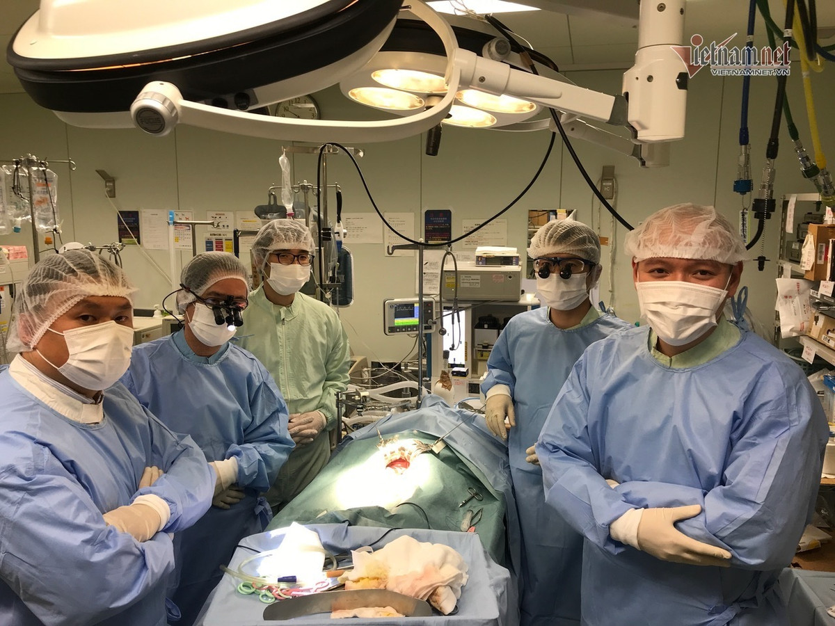 Bac si tre gianh hoc bong Harvard: ‘Hinh anh benh nhan ngheo luon trong tam tri’-Hinh-2