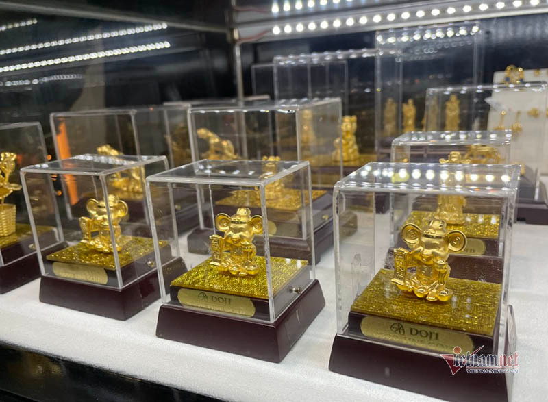 Gia vang hom nay 14/2: Tiep tuc da tang gia