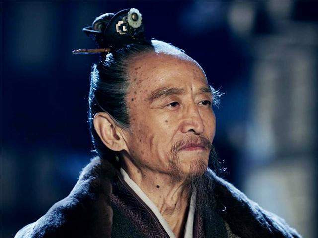 Quan su trong Tam Quoc: Gia Cat Luong thua xa muu si nay