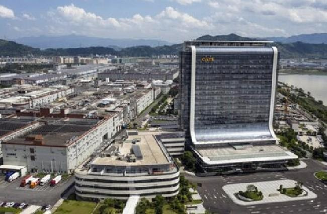 Đại gia giàu vượt mặt Jack Ma: Từng làm công chức lương 680 nghìn đồng/tháng - Hình 4 Dai gia giau vuot mat Jack Ma: Tung lam cong chuc luong 680 nghin dong/thang-Hinh-4