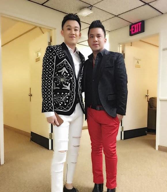 Ca si Quang Toan qua doi 28 Tet tai san bay My-Hinh-6