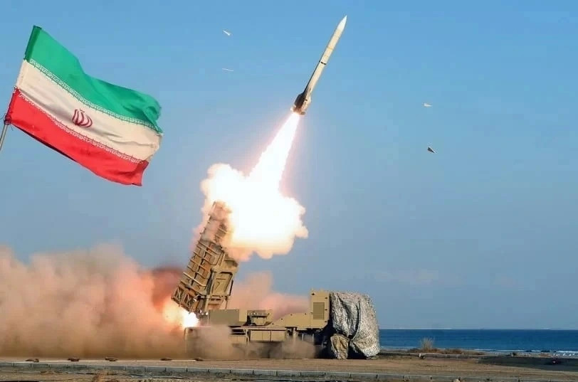 Iran tiếp tục dọa tấn công trả đũa Israel Iran tiep tuc doa tan cong tra dua Israel