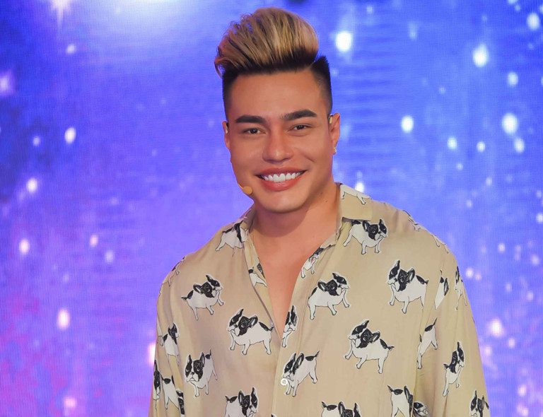 Fan ve tranh tang Truc Nhan nhung hoa mat cuc giong Le Duong Bao Lam-Hinh-3