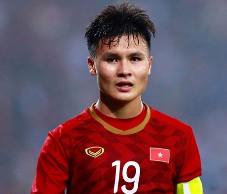 Quang Hai bi hack Facebook va phan ung cua sao Viet