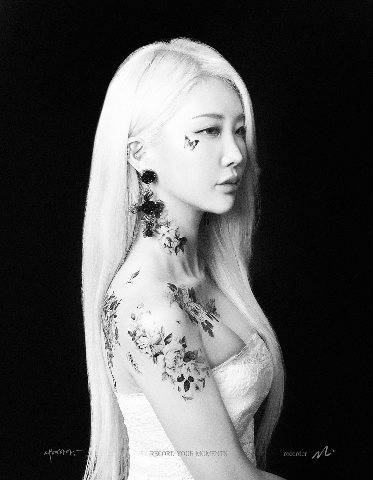 Nu tho xam noi tieng nho nhung bong hoa