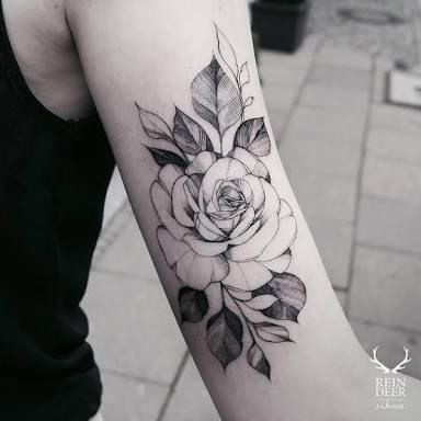 Nu tho xam noi tieng nho nhung bong hoa-Hinh-5