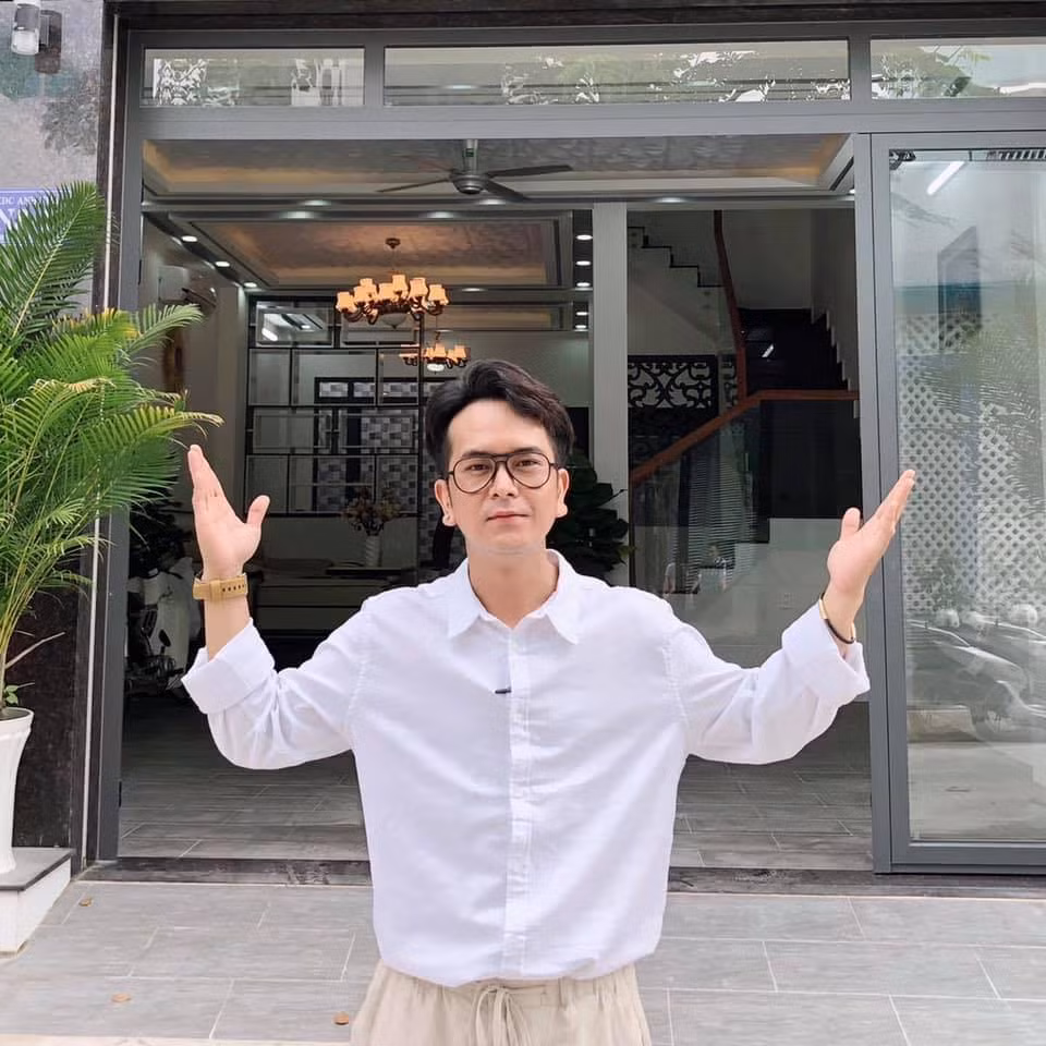 Hung Thuan bi chui sap mat chi vi benh Hoang Anh-Hinh-3