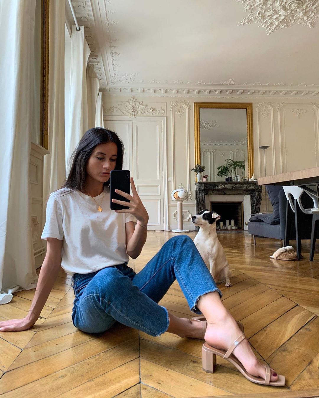 Những mẫu giày dép mùa Hè rất được lòng phụ nữ Pháp - Hình 15 Nhung mau giay dep mua He rat duoc long phu nu Phap-Hinh-15