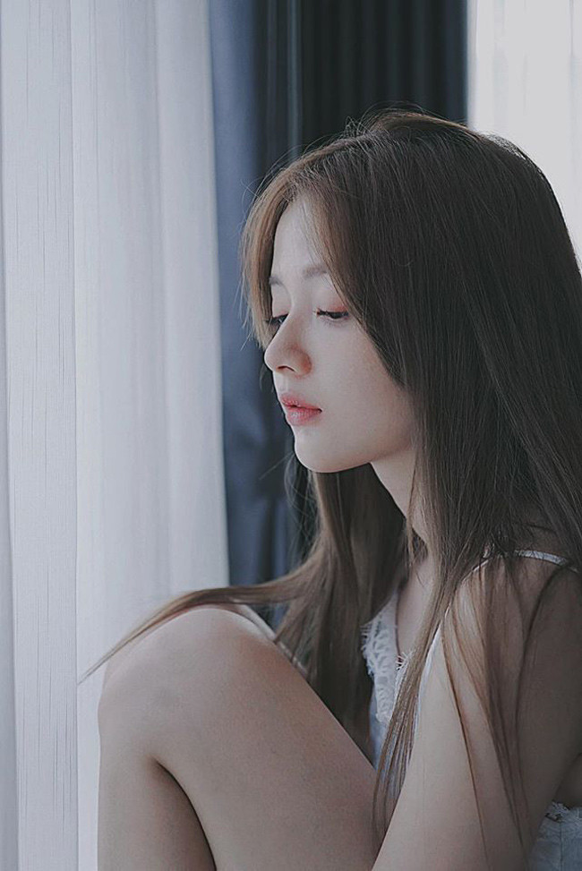 Lan Hương hướng mình theo con đường nghệ thuật và sự nghiệp cứ thế phát triển. Cô gặt hái được nhiều thành tựu.