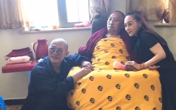 Moi tinh giai thoai giua ‘vua song bai’ Macau va A Loi Tri-Hinh-8