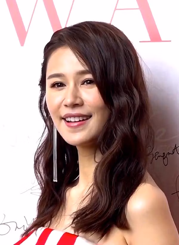 5 Hoa dan moi cua TVB: khong bang mot goc the he cu-Hinh-5