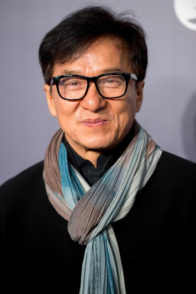 Khong ai biet cha ruot con trai thu 3 cua Truong Ba Chi?-Hinh-4