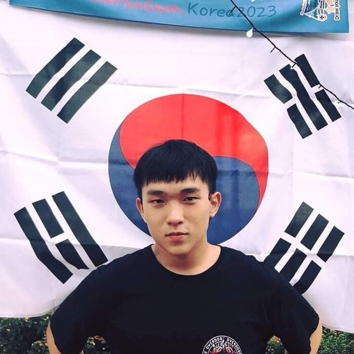 Bi che bai 'qua kho', ban lai Han 'lot xac' khien 'hoi chi em' me man-Hinh-15