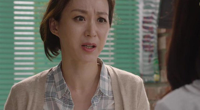 Mẹ bạn trai dúi cho tôi một phong bì đề nghị tôi điều này Me ban trai dui cho toi mot phong bi de nghi toi dieu nay