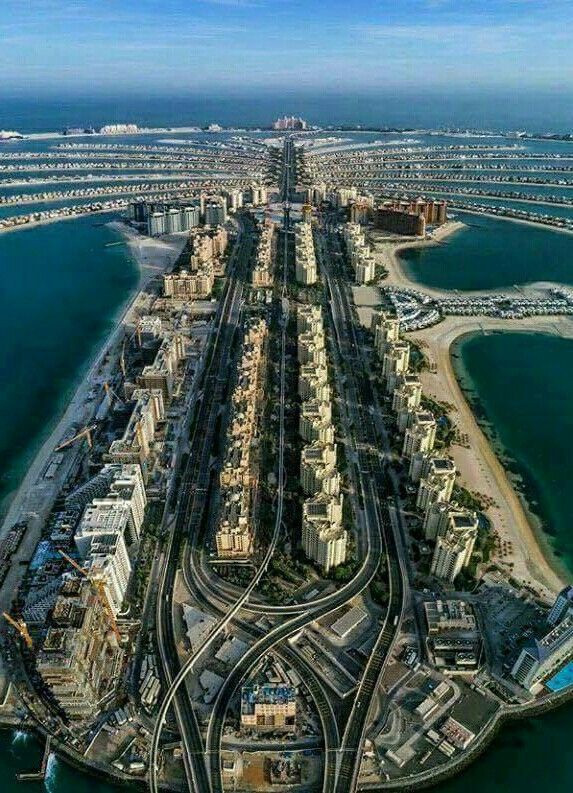 Dự án này được khởi công vào năm 2001 bởi công ty Nakheel Properties. Công trình này sử dụng tới 92 triệu khối cát và có hơn 60 km bãi biển. Ảnh: Gulf News.