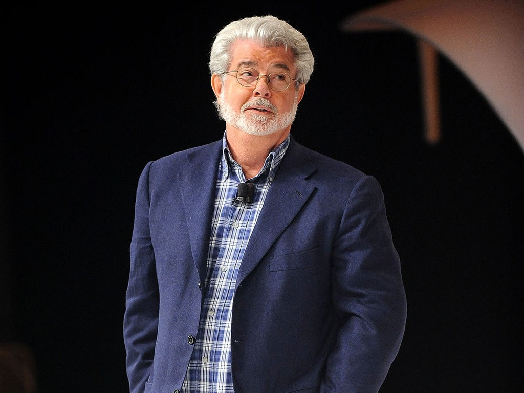 George Lucas là nhà sản xuất phim và chương trình truyền hình Mỹ nổi tiếng với các bom tấn như "Star Wars" hay "Indiana Jones". Sau khi bán bản quyền thương mại của "Star Wars" và hãng phim Lucasfilm (cả 2 đều thuộc 100% sở hữu của Lucas) cho Walt Disney với giá 4,05 tỷ USD vào năm 2012, tài sản George Lucas tăng vọt lên 6,4 tỷ USD. Ông có một con gái nuôi từ cuộc hôn nhân đầu tiên, hai con nuôi khác và một con gái với người vợ thứ hai, Mellody Hobson. Tuy nhiên, phát ngôn viên của Lucas nói rằng phần lớn số tiền của ông sẽ được dành cho các dự án giáo dục từ thiện. Ảnh: Getty Images.