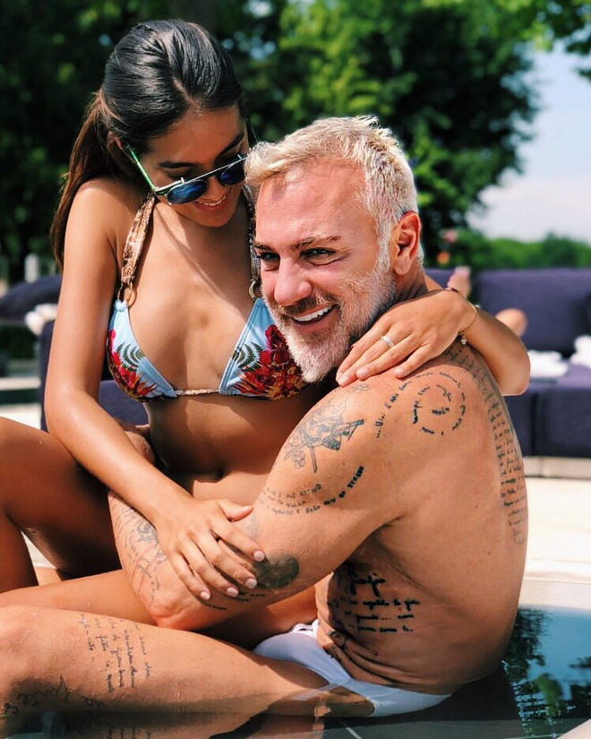 Dai gia U60 so huu than hinh khien trieu gai tre me met-Hinh-6